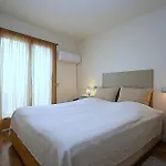Nis Λορέτ Ντε Μαρ